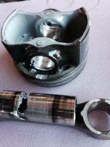 خمیدگی و لهیدگی منجر به شکست گژن پین