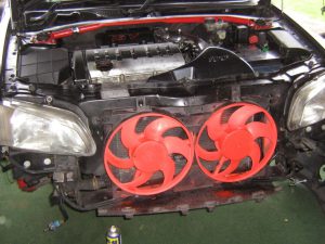 موتور با یک فن خنک‌کننده در جلو