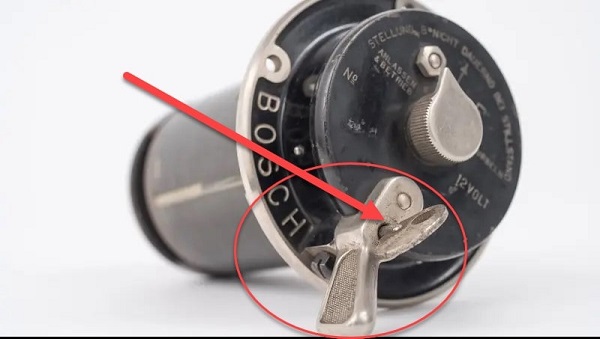 سوئیچ جرقه با کلید قفل‌شونده - بوش – 1911