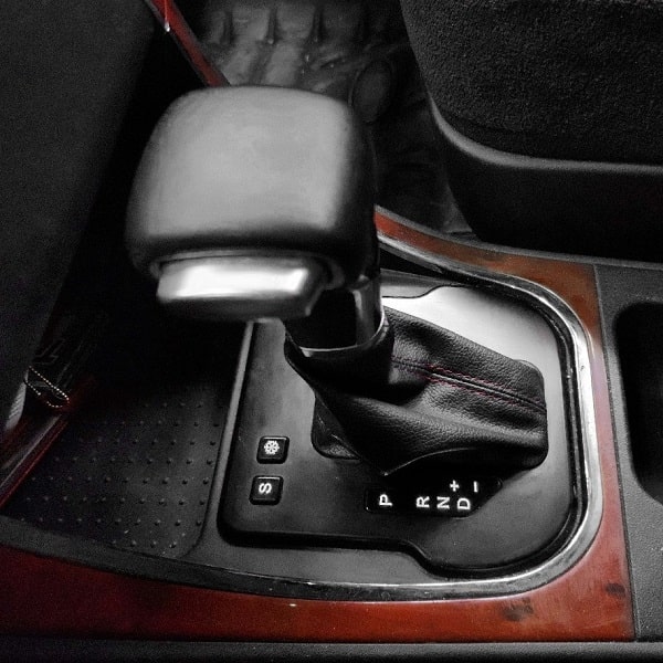 دسته‌دنده گيربكس اتوماتيك از نوع Tip Tronic