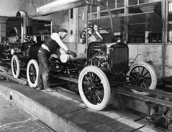 اولین خط تولید - شرکت فورد