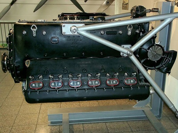 اولین موتور بنزینی GDI – 1937