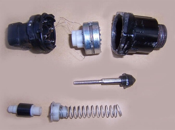 نمونه اجزا داخلی استپر موتور